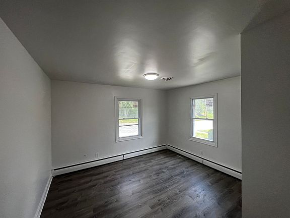 4th image of 508 Harrell St APT B