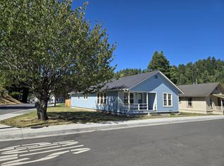 821 8th St, Scotia, CA 95565