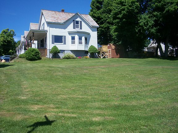 2nd image of 60 Fairbanks St