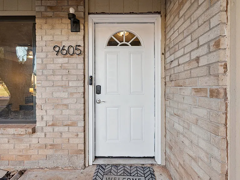 9605 Hefner Village Blvd — Photo 3