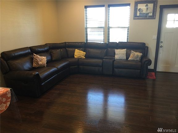 5th image of 9213 Space St NE