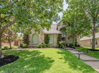 3320 Bear Creek Dr, Hurst, TX 76054