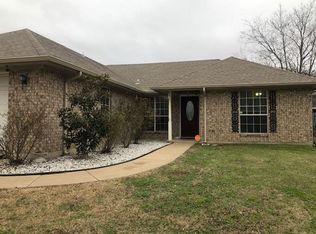 602 College St, Crandall, TX 75114