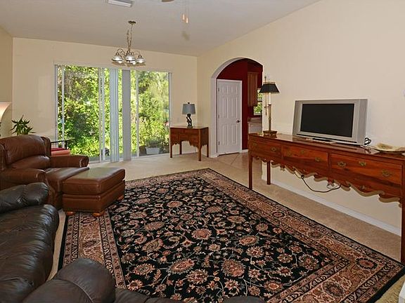 3rd image of 1037 Bella Vista Dr NE
