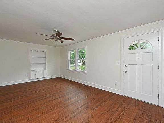 4th image of 15 Blythewood Dr