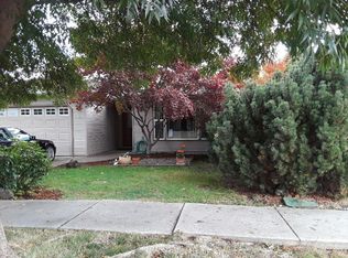 1941 McKenzie Dr, Medford, OR 97501