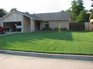 1928 W Oak Ridge St S, Broken Arrow, OK 74012
