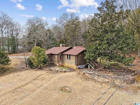 4th image of 504 4th Ave W