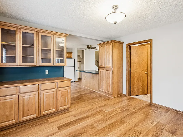 220 B St — Photo 15