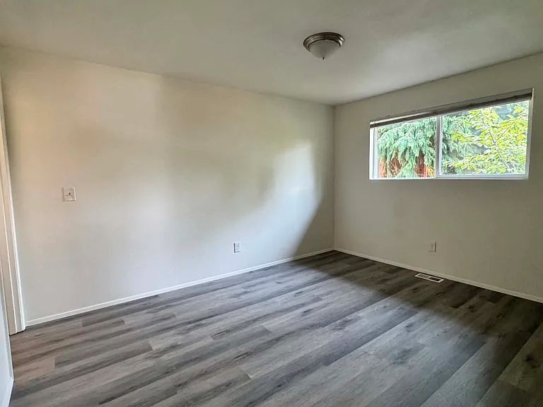 820 Carter Pl — Photo 9