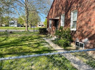 19404 Moross Rd, Grosse Pointe, MI 48224