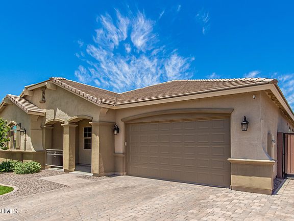 4th image of 1062 W Siebold Tree Avenue