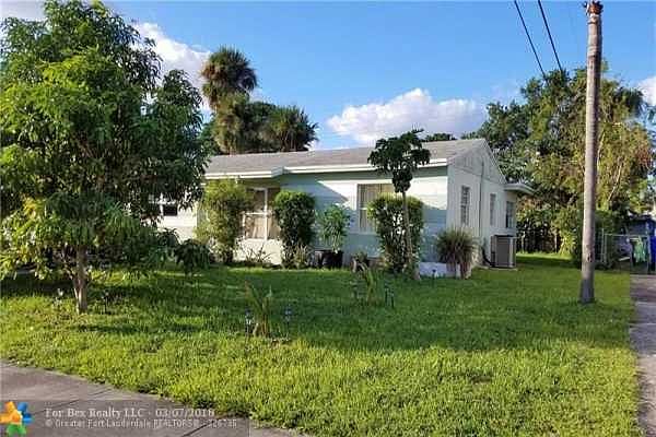 Home For Sale In Broadview Country Club Estates