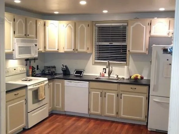 247 Main St, Port Monmouth, NJ 07758