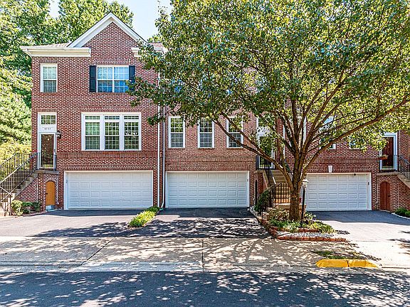 2nd image of 4759 Thornbury Dr