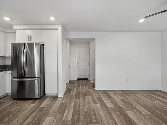 5th image of 7149 Olive Grove St
