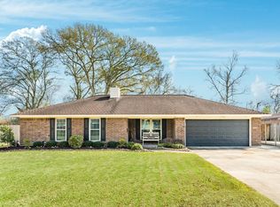 708 Avenue C, Sweeny, TX 77480