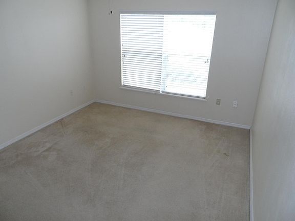 4th image of 1632 Corner Meadow Cir