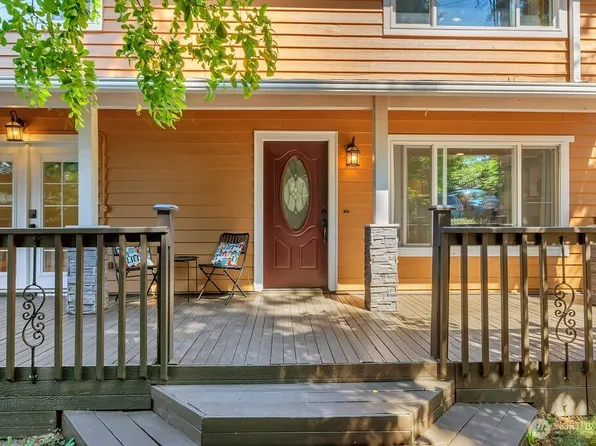 13210 9th Avenue S, Burien, WA 98168