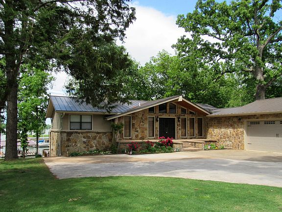 3rd image of 319 Water Edge Dr