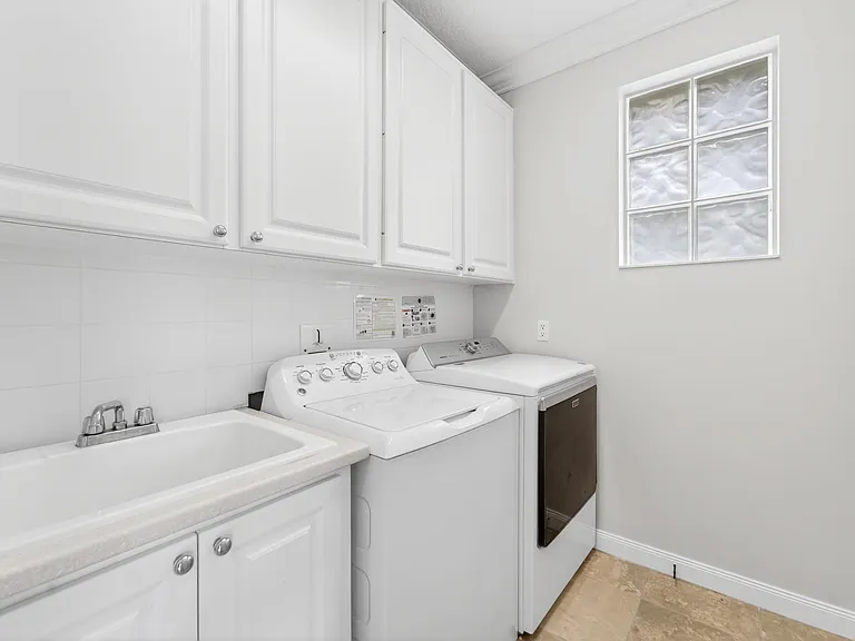 2625 E Community Dr — Photo 42