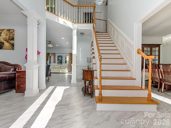 5th image of 3815 Denmeade Dr