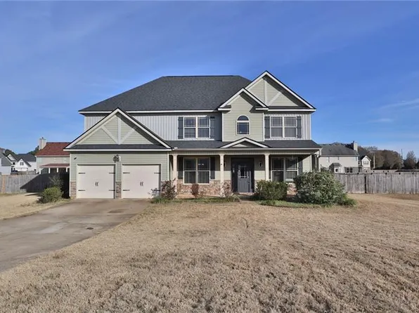 11 Old Glory Way, Fort Mitchell, AL 36856