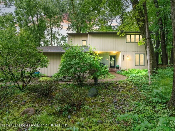 1122 Farwood Dr, East Lansing, MI 48823