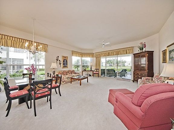 5th image of 1885 Les Chateaux Blvd Unit 101