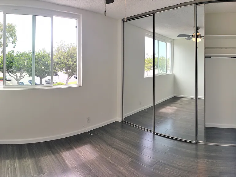 Aviation Townhomes — Photo 22