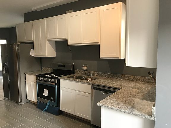 4th image of 3923 W Gladys Ave