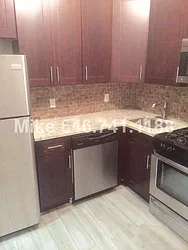 Rented by Weissman Realty