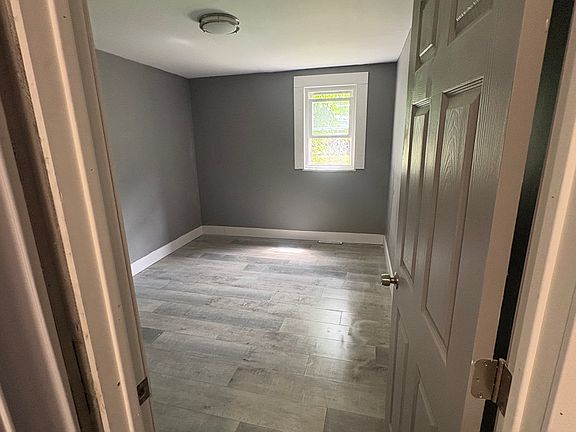 5th image of 16004 Nelacrest Rd #2