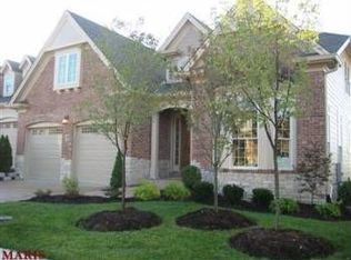 20 Old Belle Monte Rd, Chesterfield, MO 63017