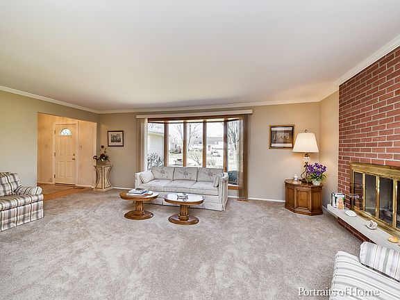 2nd image of 2205 Kingston Dr
