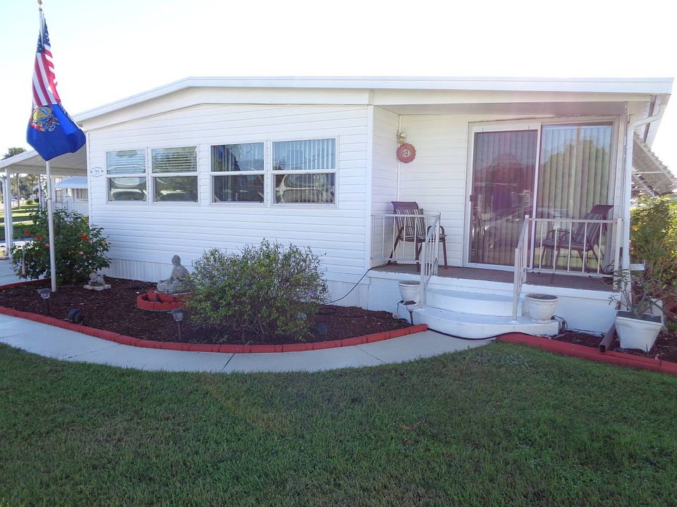 1st image of 160 Jeff St #160