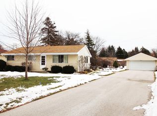 7814 N Highview Dr, Milwaukee, WI 53223