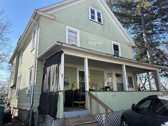 4th image of 7 Riverbank Pl