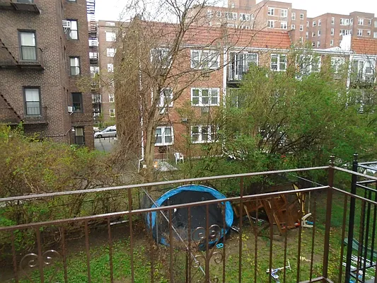 Rented by 18 REALTY | media 90