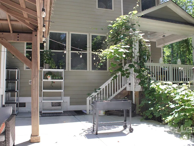 4181 Palm Dr — Photo 29