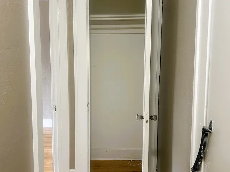 Tipperary Hill Apartments — Photo 15