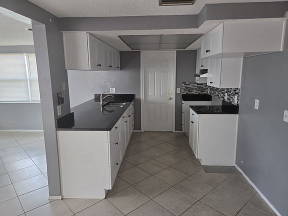 5th image of 7629 Topay Ln