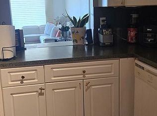 3195 Foxcroft Rd APT 302, Miramar, FL 33025