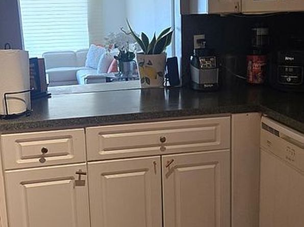 3195 Foxcroft Rd APT 302