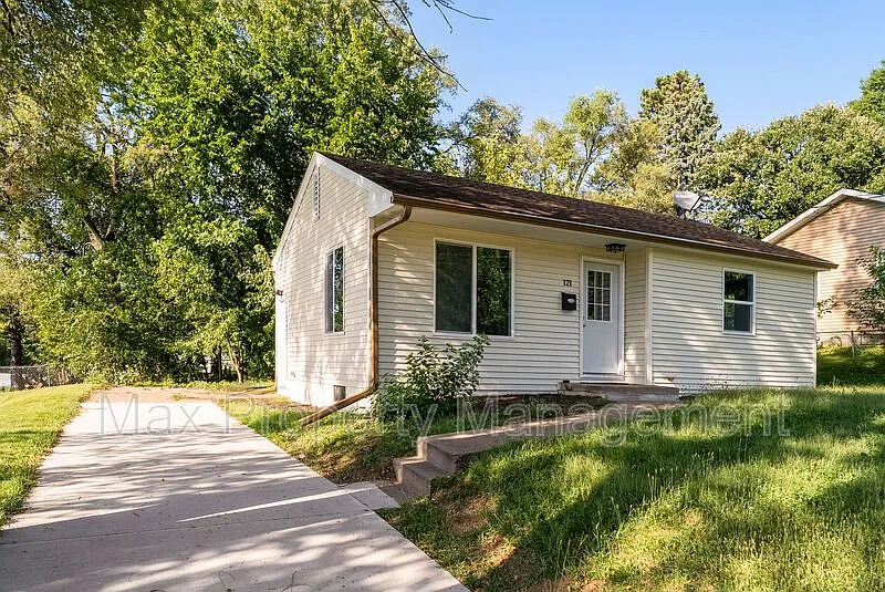 2 bed, 1.0 bath, 734 sqft, $1,500 — Photo 3