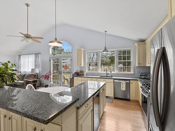 5th image of 34 Marlin Drive
