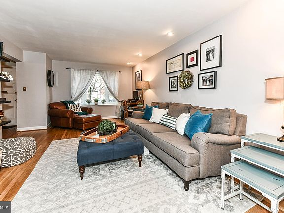 5th image of 2313 N Sibley St