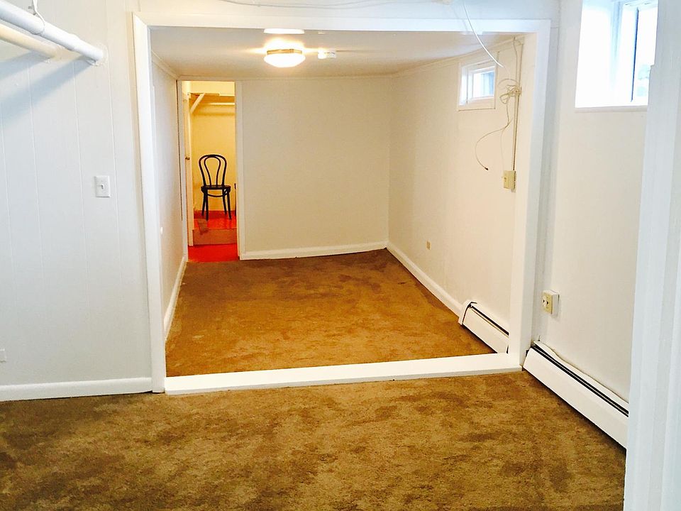 1st image of 9 Baylis Ct