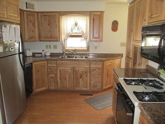 4th image of 725 PHILLIP ST W W