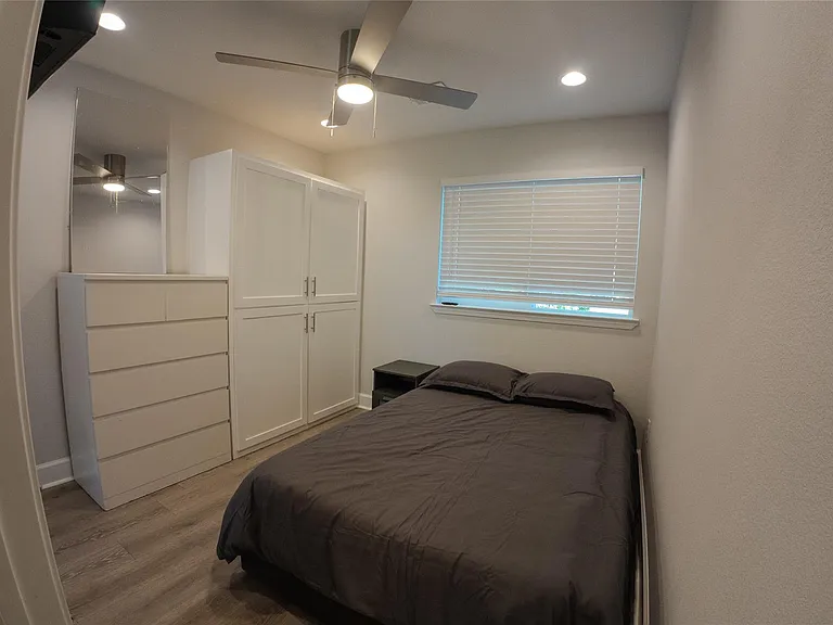 10326 Meadow Lake Ln — Photo 11